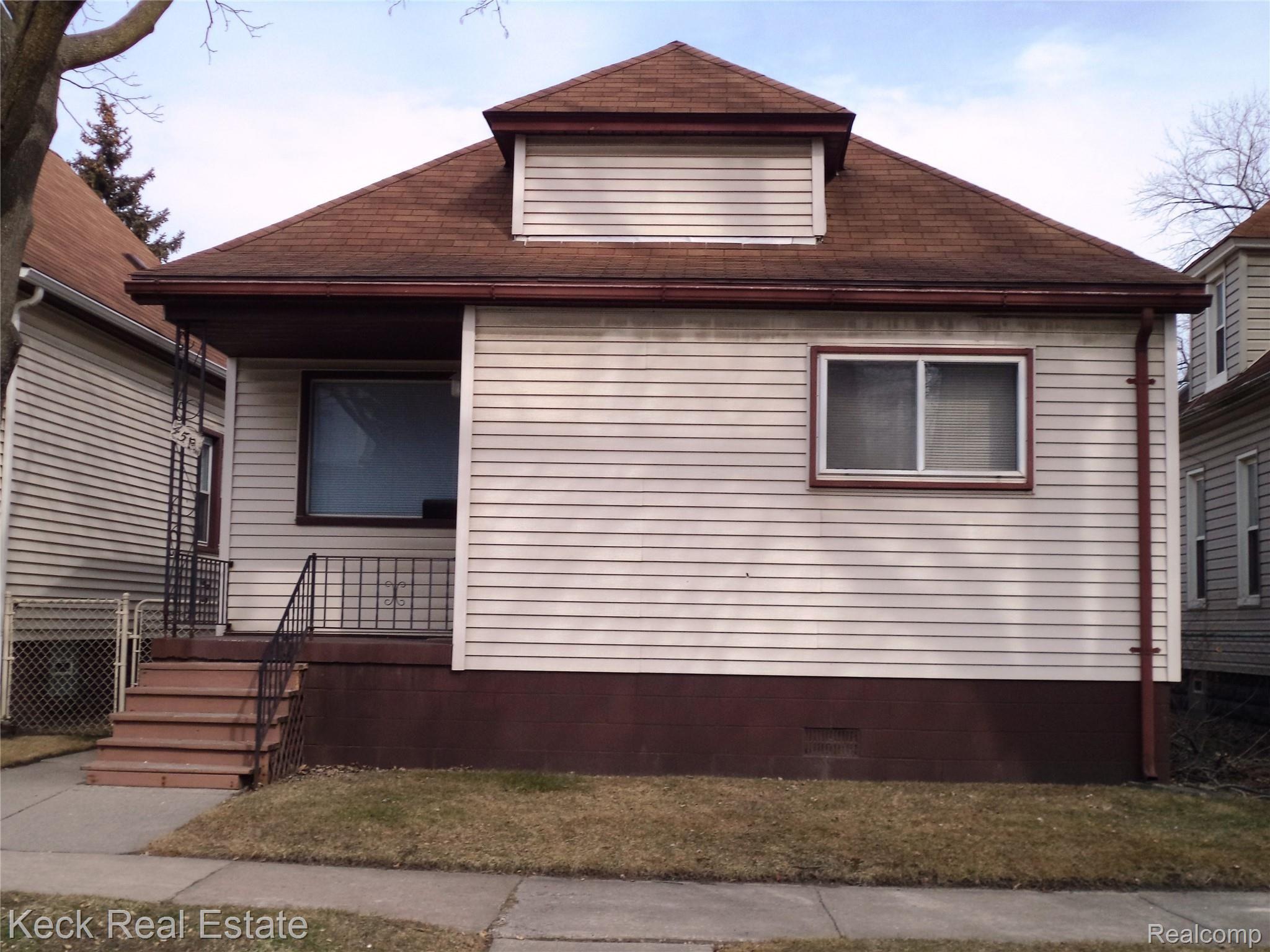 45 Stoner Street River Rouge, MI 48218 - Photo 2 of 18 DSC00045.JPG