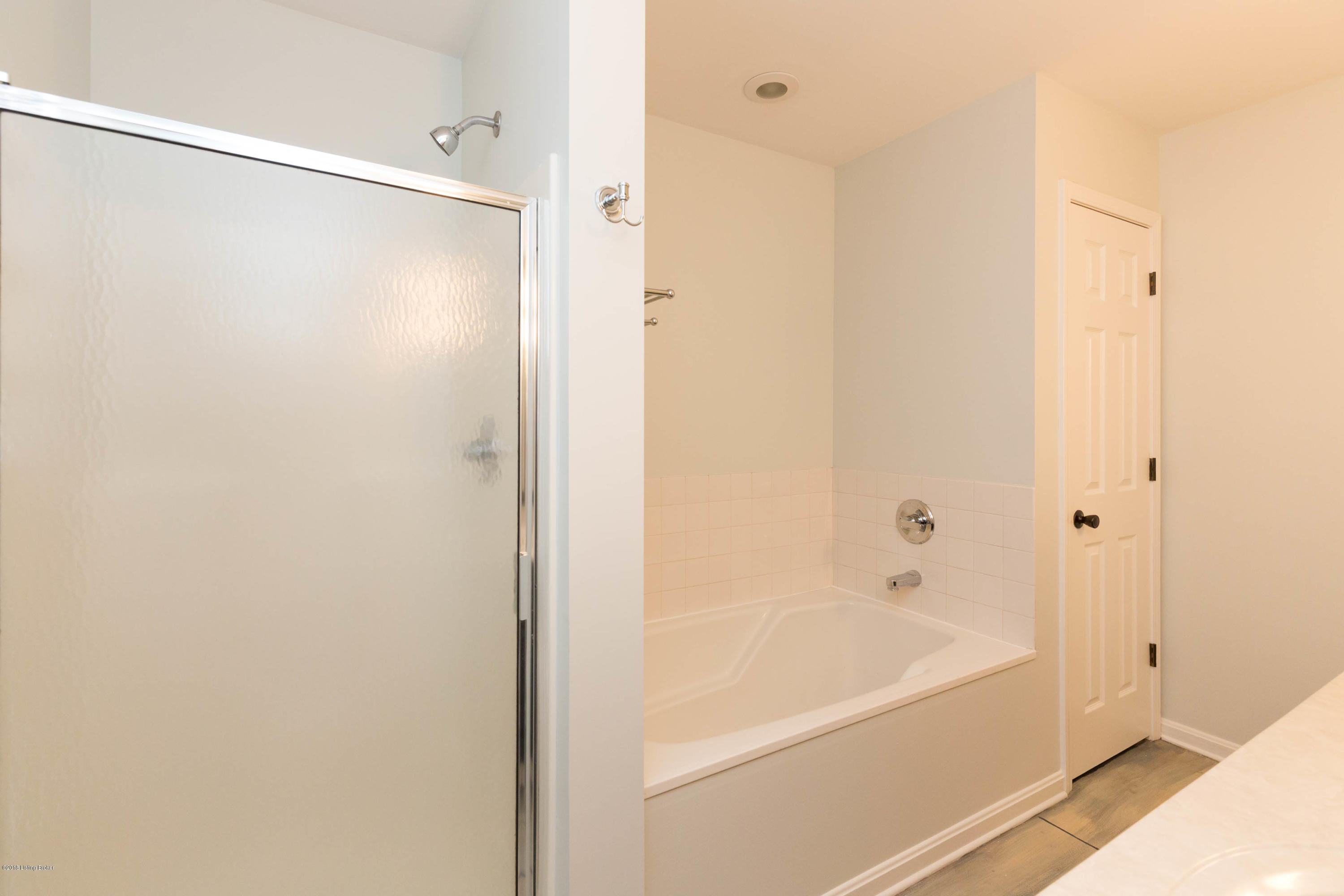 3004 Kent Road Louisville, KY 40205 - Photo 23 of 44 AJB_2569