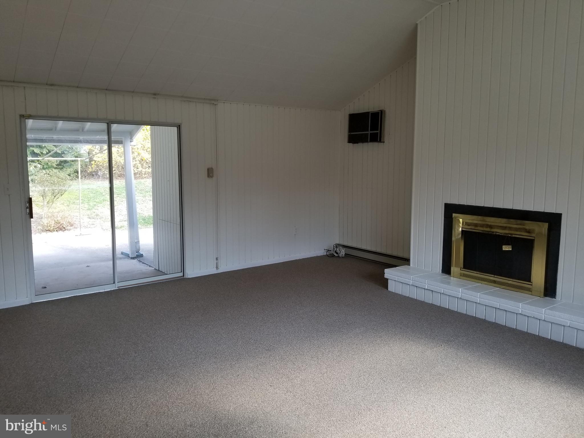 3906 Dance Mill Road Phoenix, MD 21131 - Photo 14 of 28 Family Room