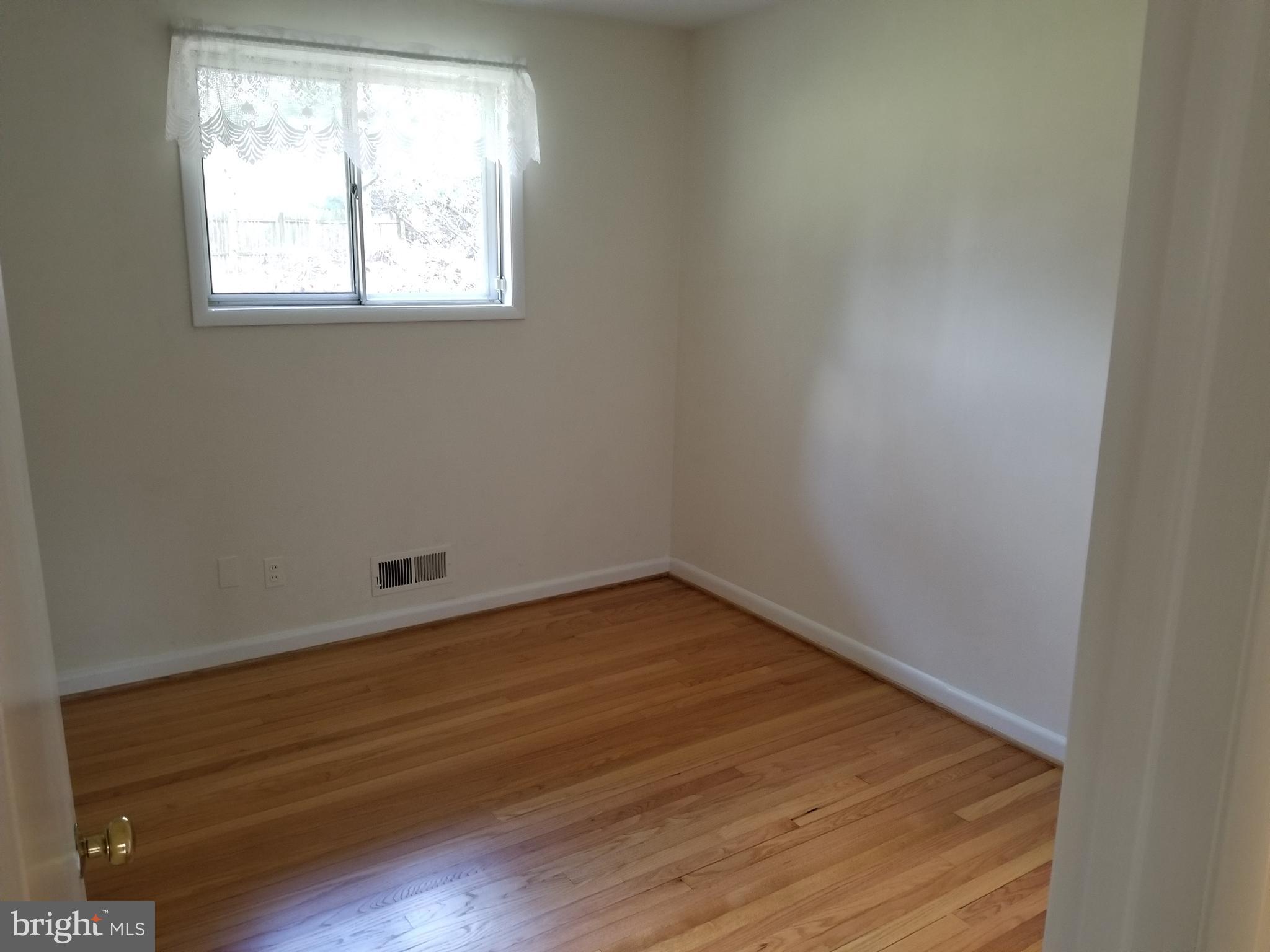 3906 Dance Mill Road Phoenix, MD 21131 - Photo 19 of 28 Bedroom