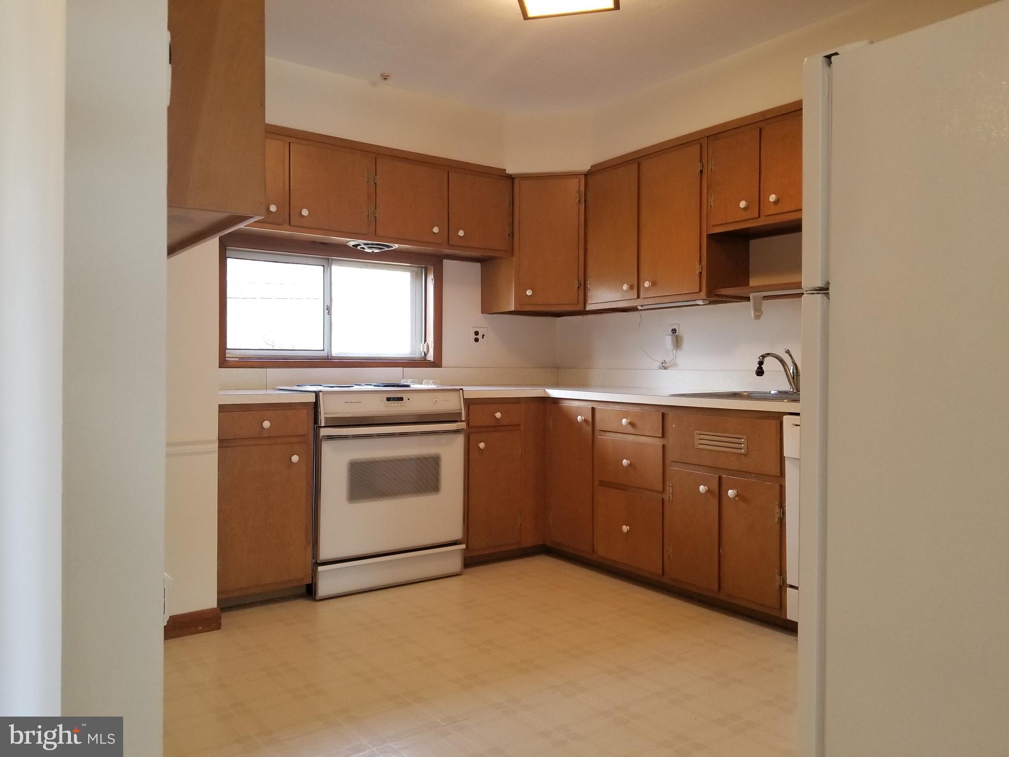 3906 Dance Mill Road Phoenix, MD 21131 - Photo 3 of 28 Kitchen
