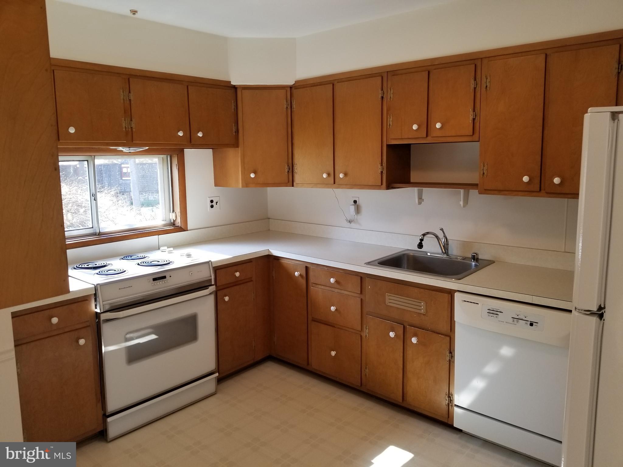 3906 Dance Mill Road Phoenix, MD 21131 - Photo 5 of 28 Kitchen
