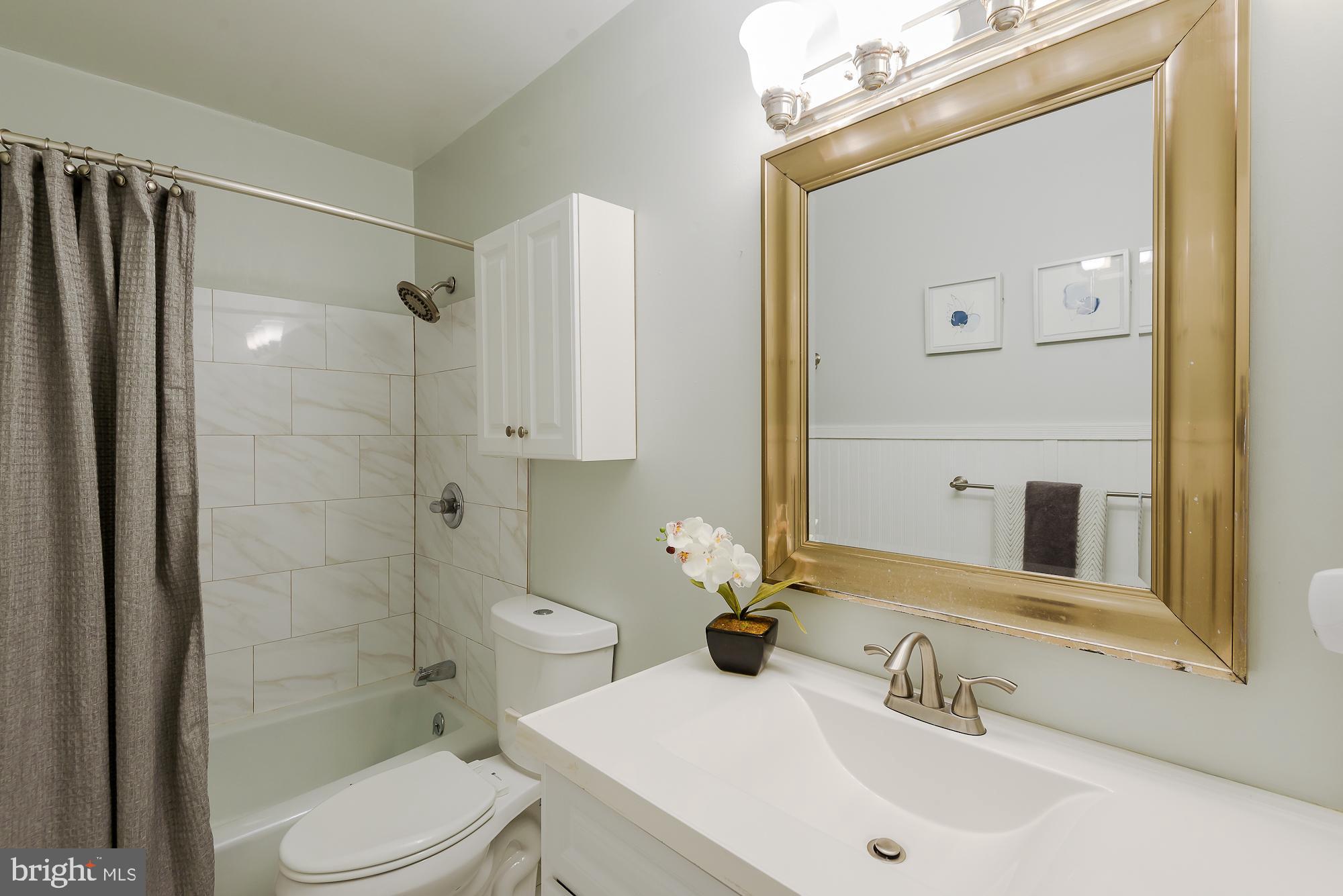 227 6th Street Northeast Washington, DC 20002 - Photo 21 of 30 Full bath with Tub/Shower arrangement