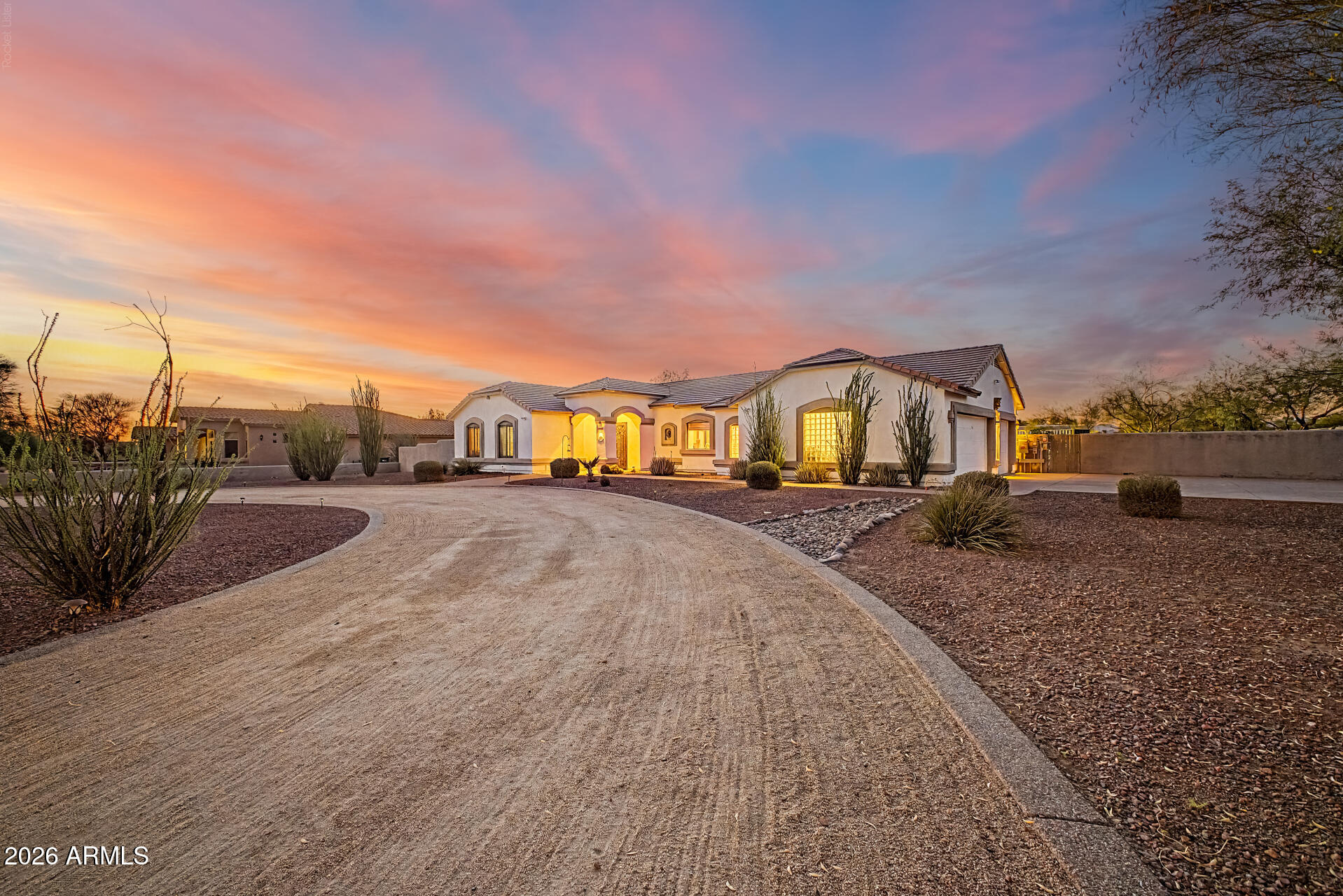 308 West Joy Ranch Road Phoenix, AZ 85086 - Photo 2 of 72