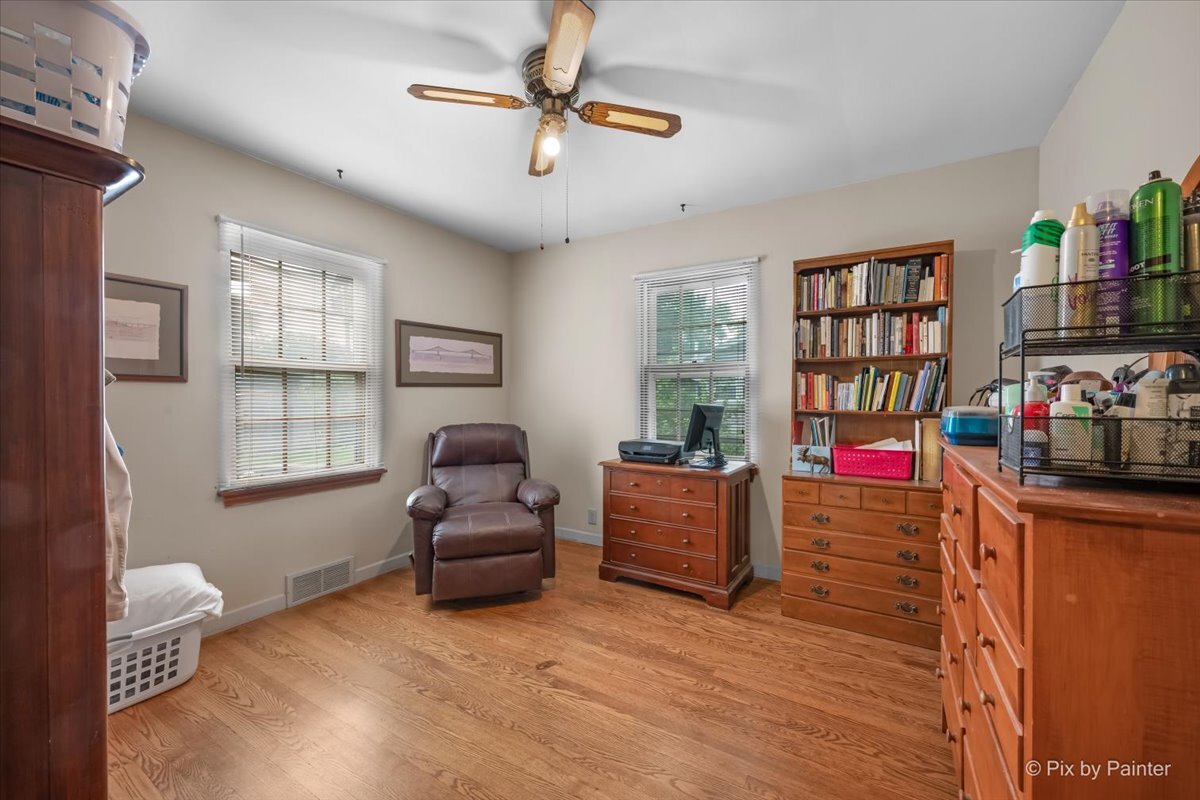 157 South Rosedale Avenue Aurora, IL 60506 - Photo 16 of 41 Gallery Image 16