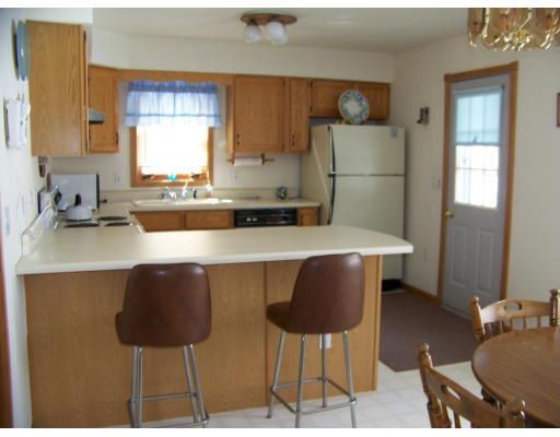 25 Shore Road Ashland, MA 01721 - Photo 3 of 12