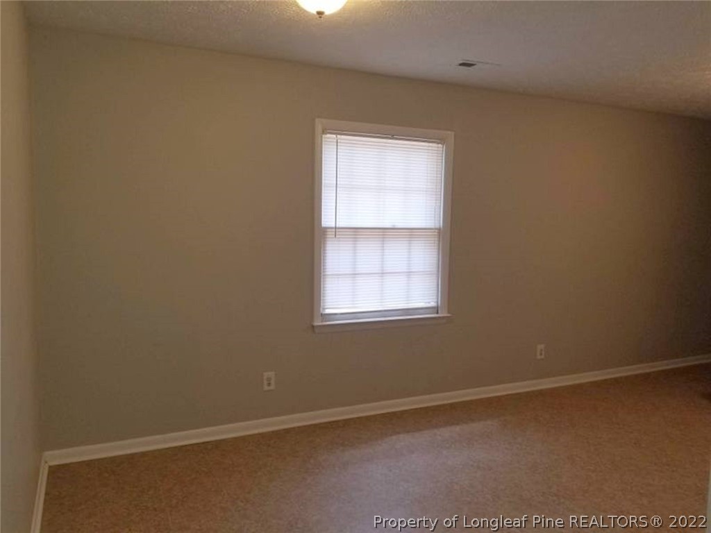 5994 Spinner Road Hope Mills, NC 28348 - Photo 9 of 19 Gallery Image 9