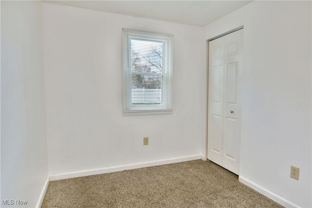 37 Morningside Road Niles, OH 44446 - Photo 22 of 39 Carpeted spare room featuring baseboards