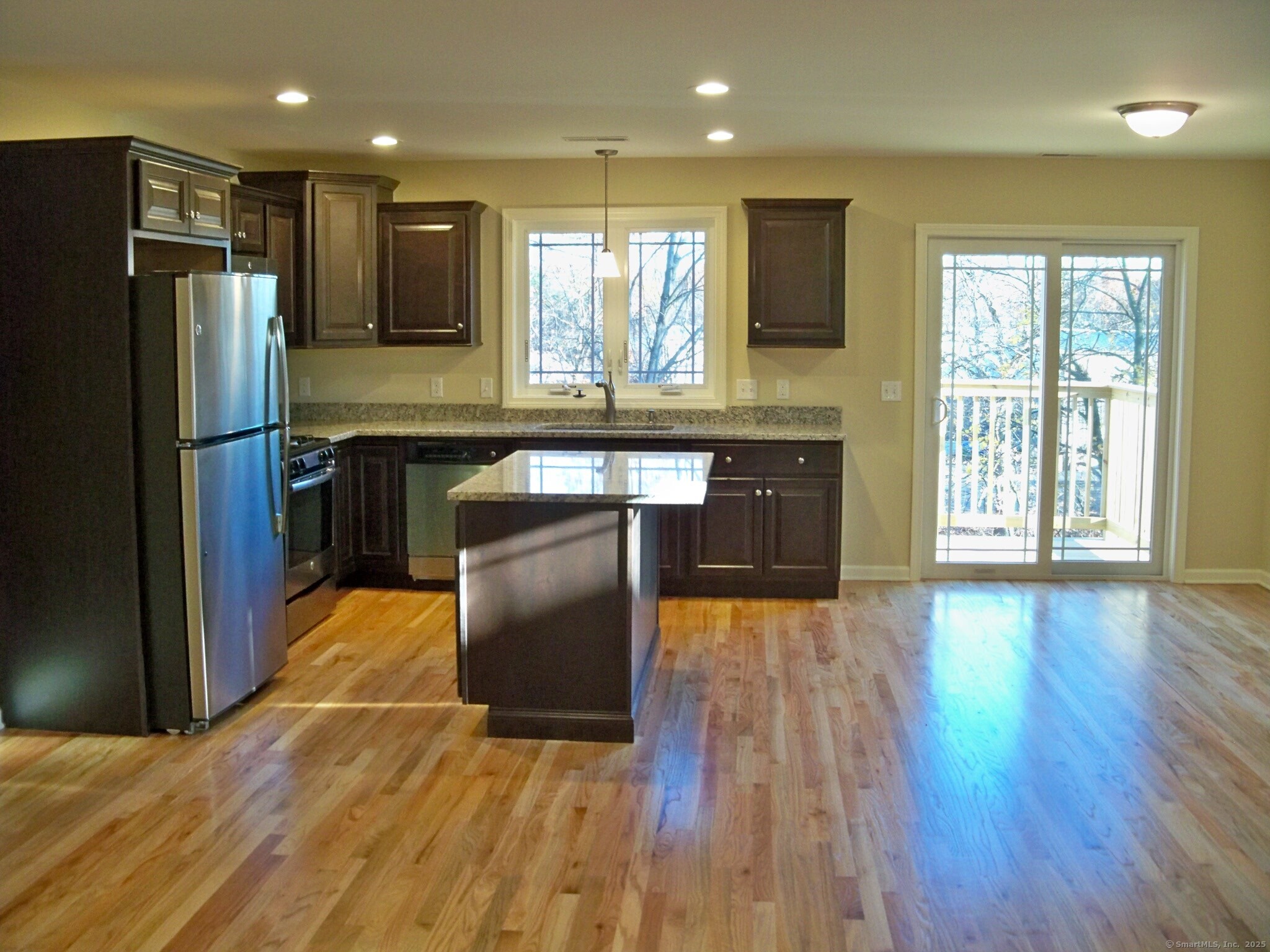 404 Main Street Wallingford, CT 06492 - Photo 2 of 19