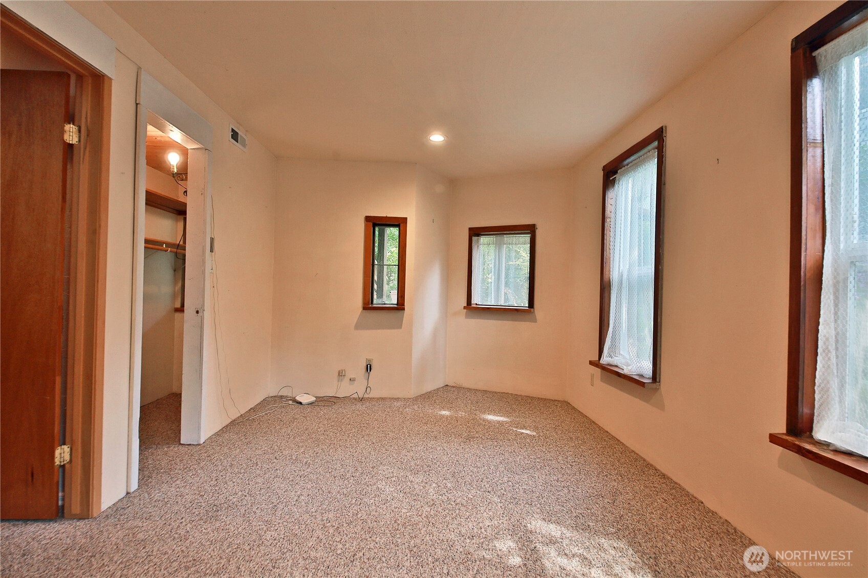 3634 Harper Street Clinton, WA 98236 - Photo 17 of 32