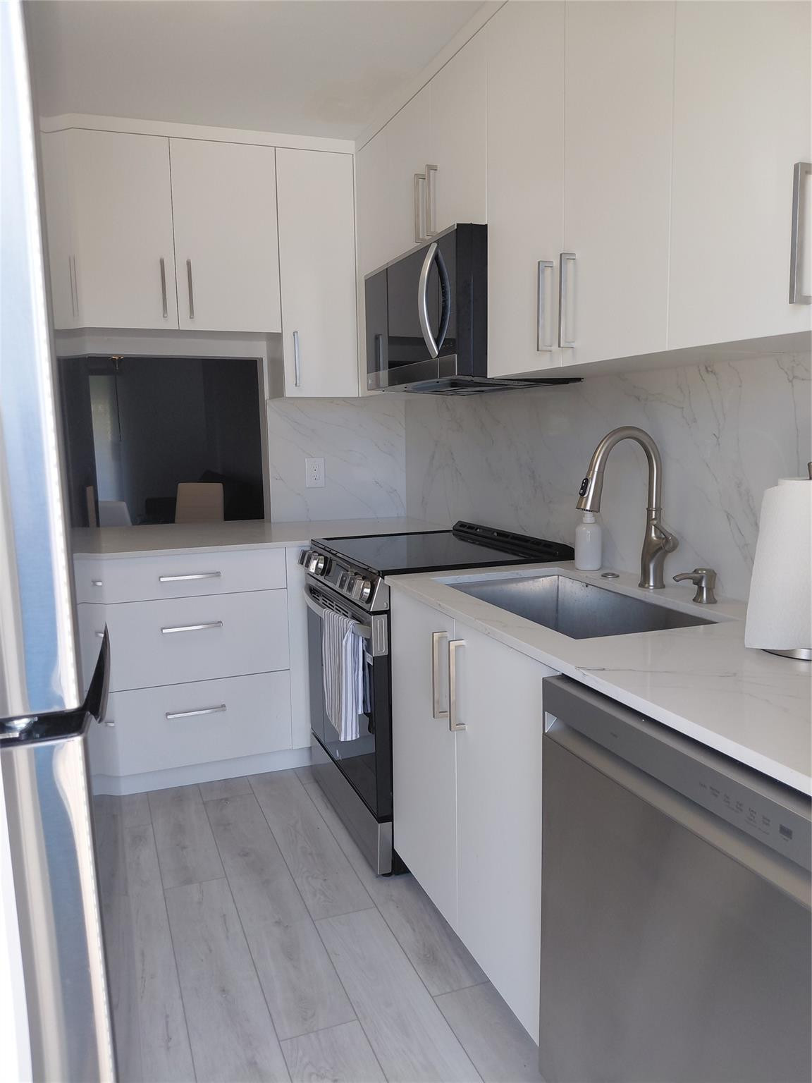 1951 Northeast 39th Street, Unit 127 Lighthouse Point, FL 33064 - Photo 5 of 35 Photo 5
