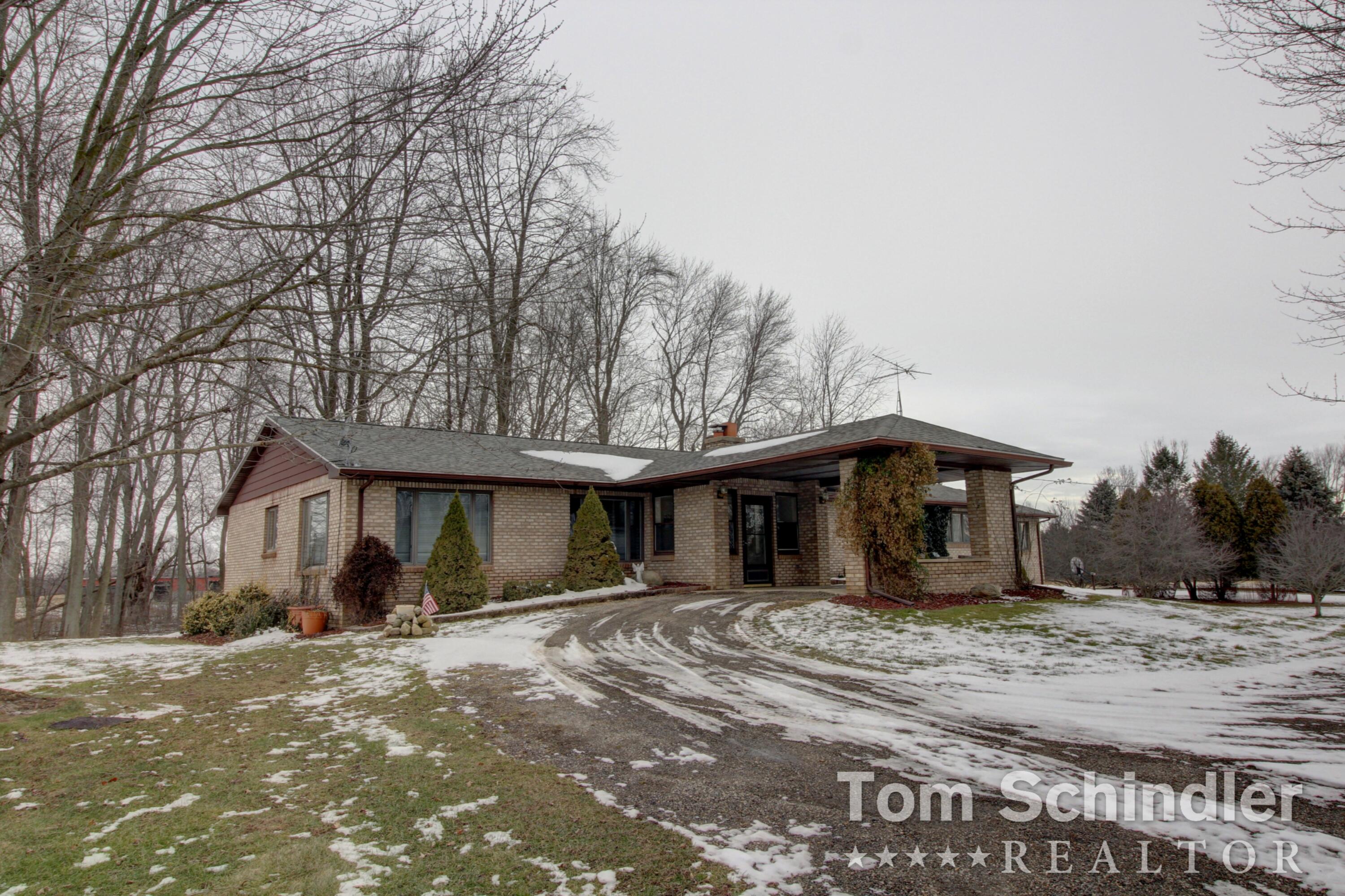 1400 Blackman Road Jackson, MI 49201 - Photo 1 of 108 2022-01-12 14.10.01_2-1_2-2