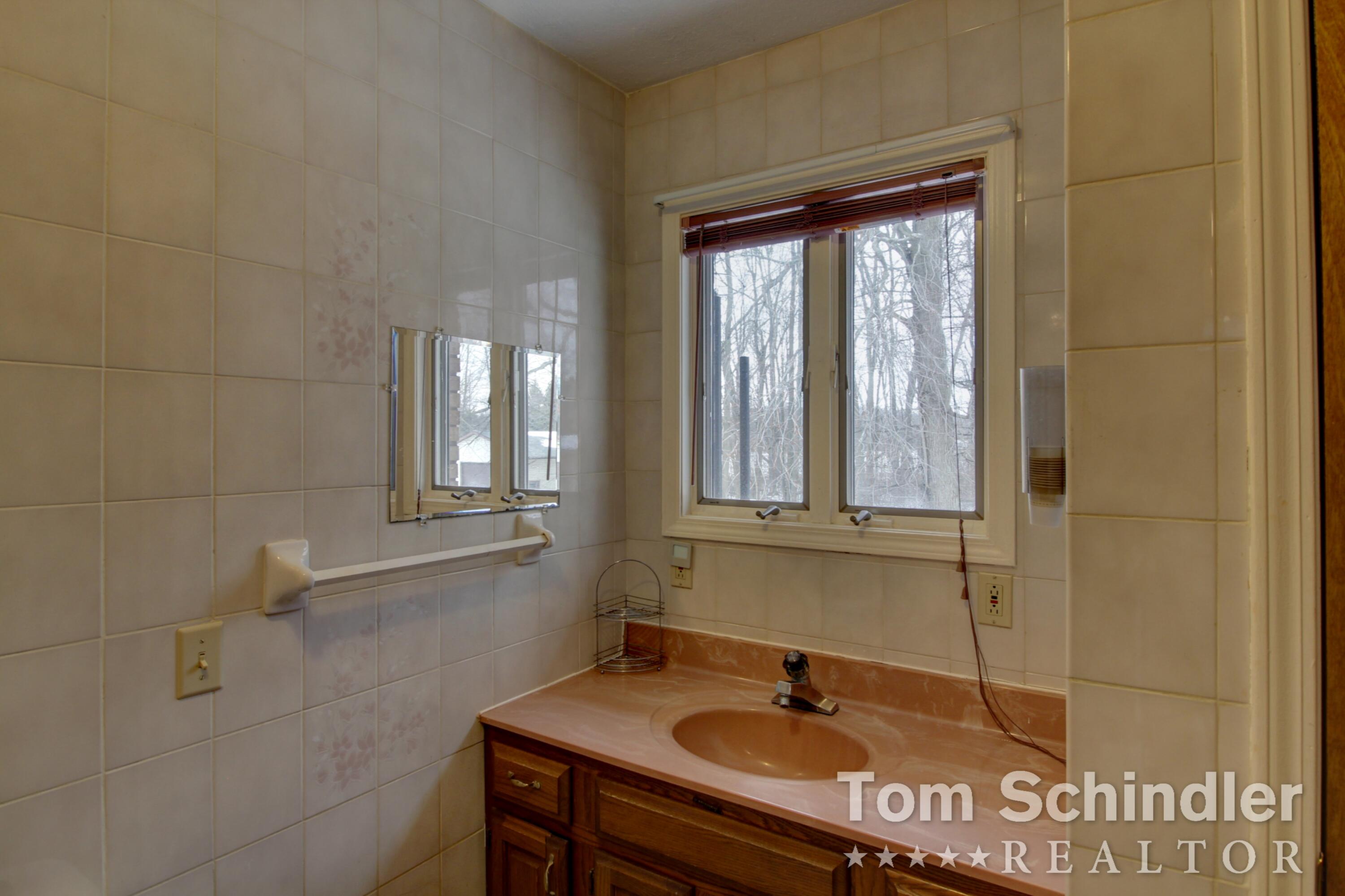 1400 Blackman Road Jackson, MI 49201 - Photo 66 of 108 2022-01-12 13.51.47_8-1_8-2