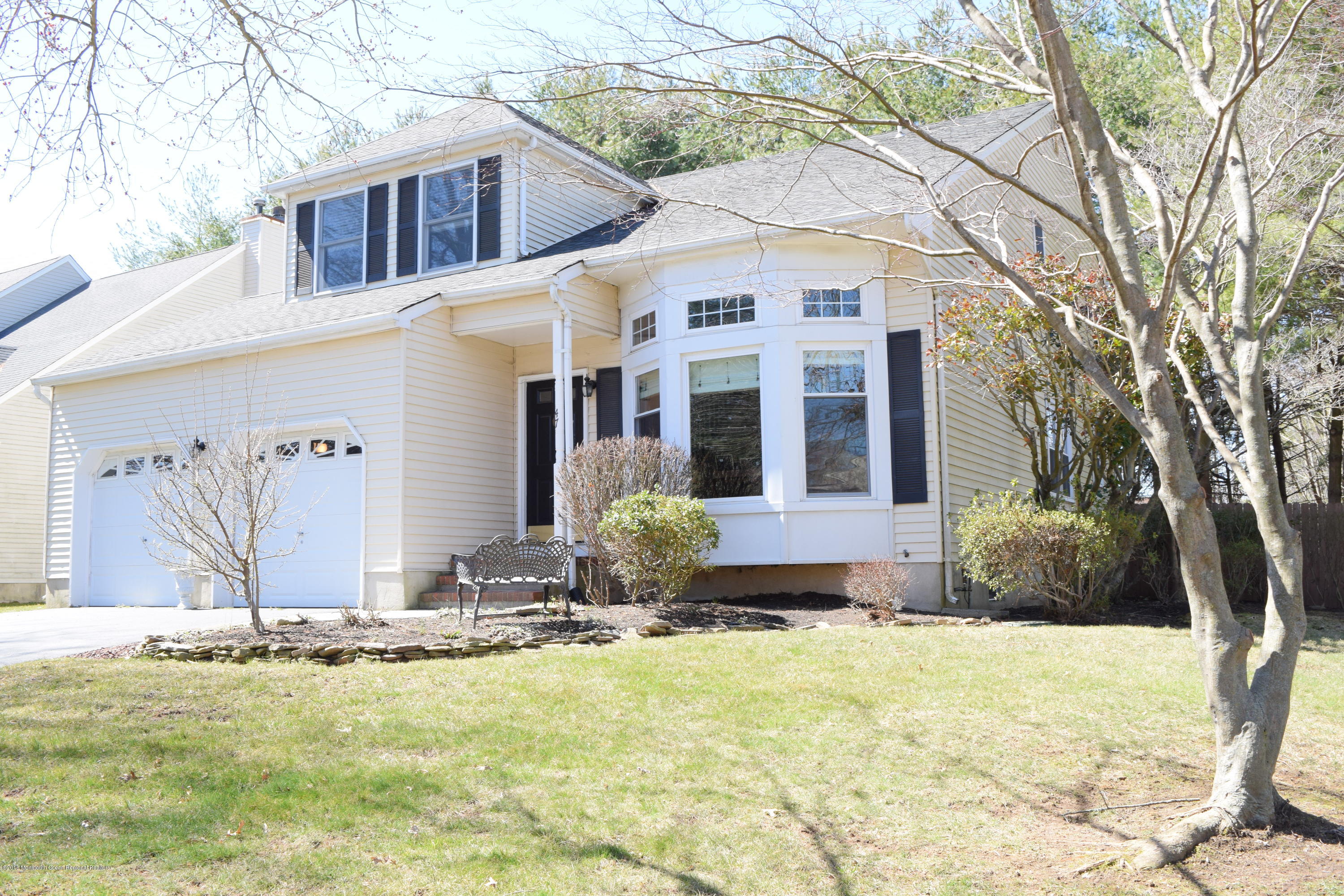 47 Brady Road Shrewsbury, NJ 07702 - Photo 2 of 22 DSC_0995