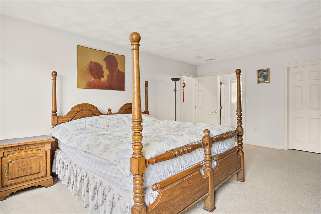 8 Old Farm Road Woburn, MA 01801 - Photo 20 of 38 Gallery Image 20