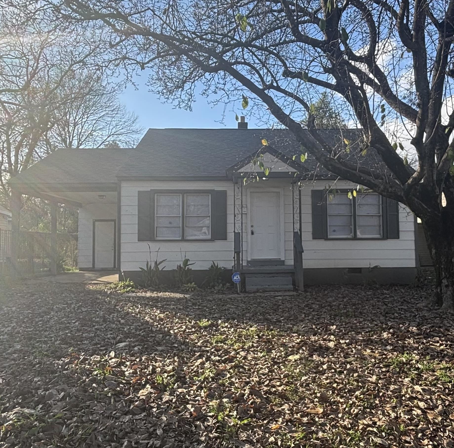 3133 Benjestown Road Memphis, TN 38127 - Photo 1 of 17 a backyard of a house