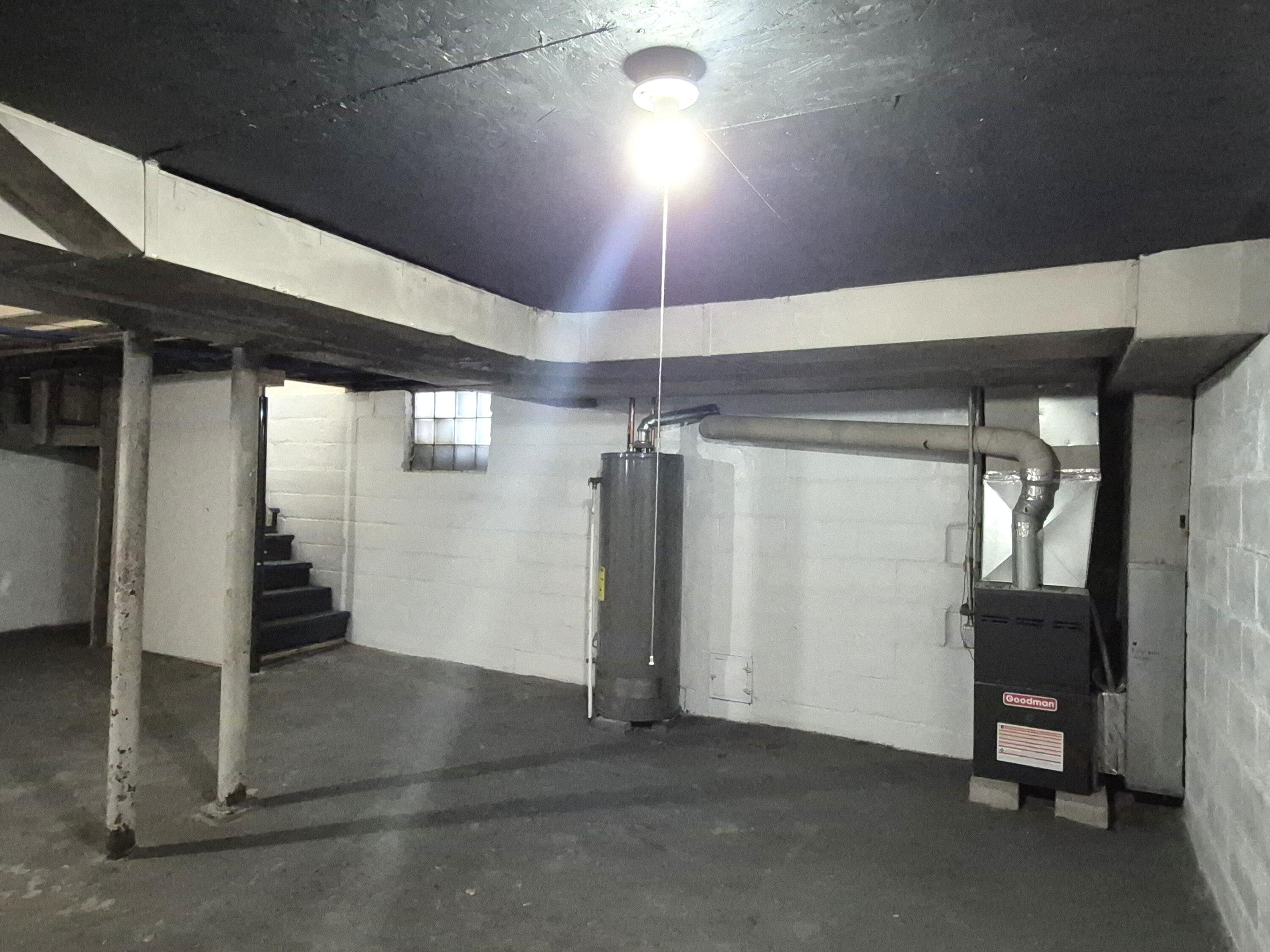 3679 Buchanan Street Gary, IN 46408 - Photo 12 of 13 3000x2250