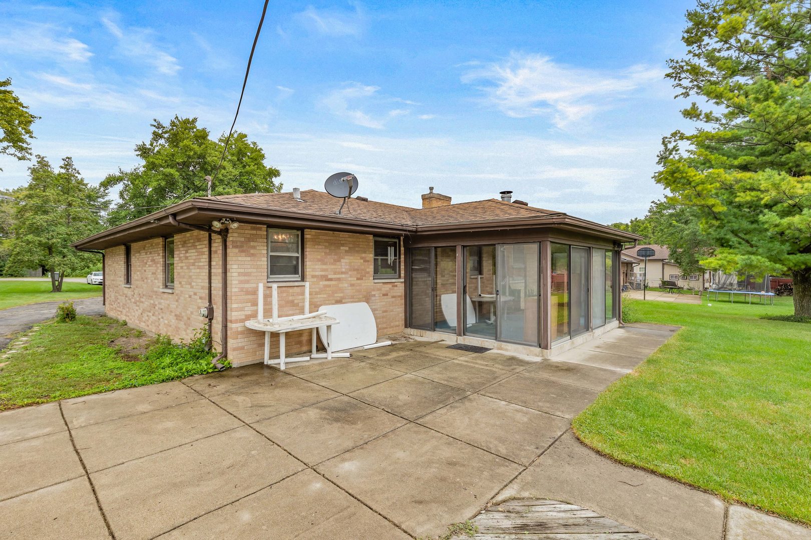 1025 Bode Road Elgin, IL 60120 - Photo 29 of 37 Gallery Image 29