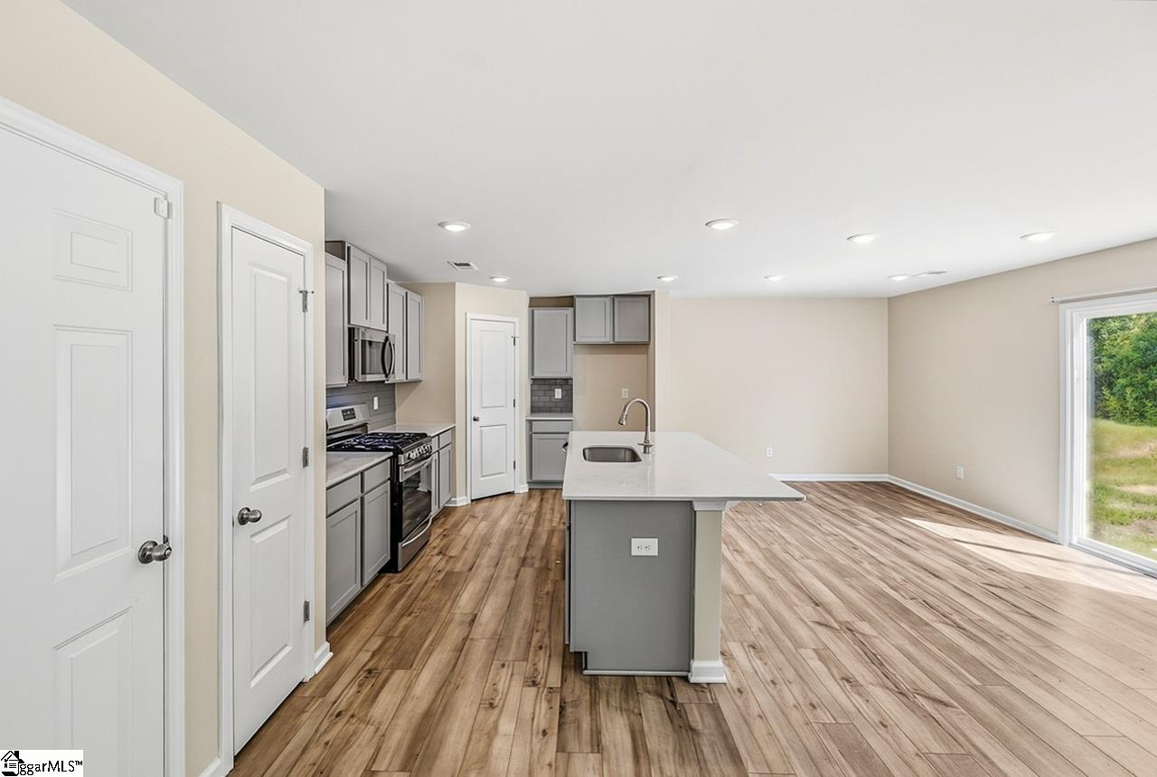 1285 Kilead Court Boiling Springs, SC 29316 - Photo 5 of 41