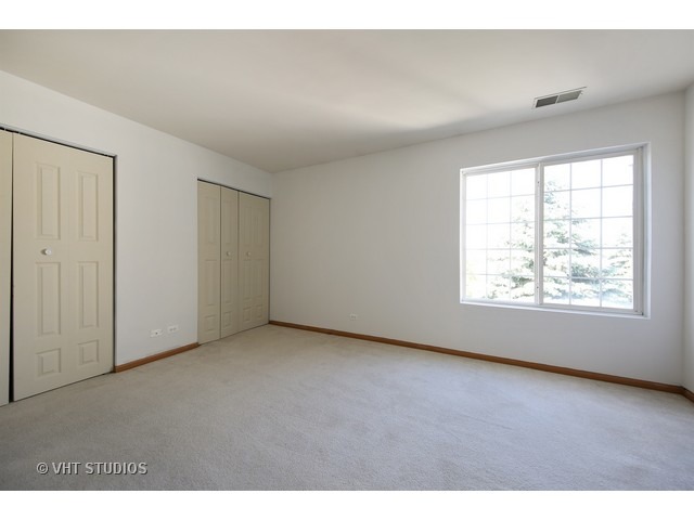 2612 Carrolwood Road Naperville, IL 60540 - Photo 5 of 10