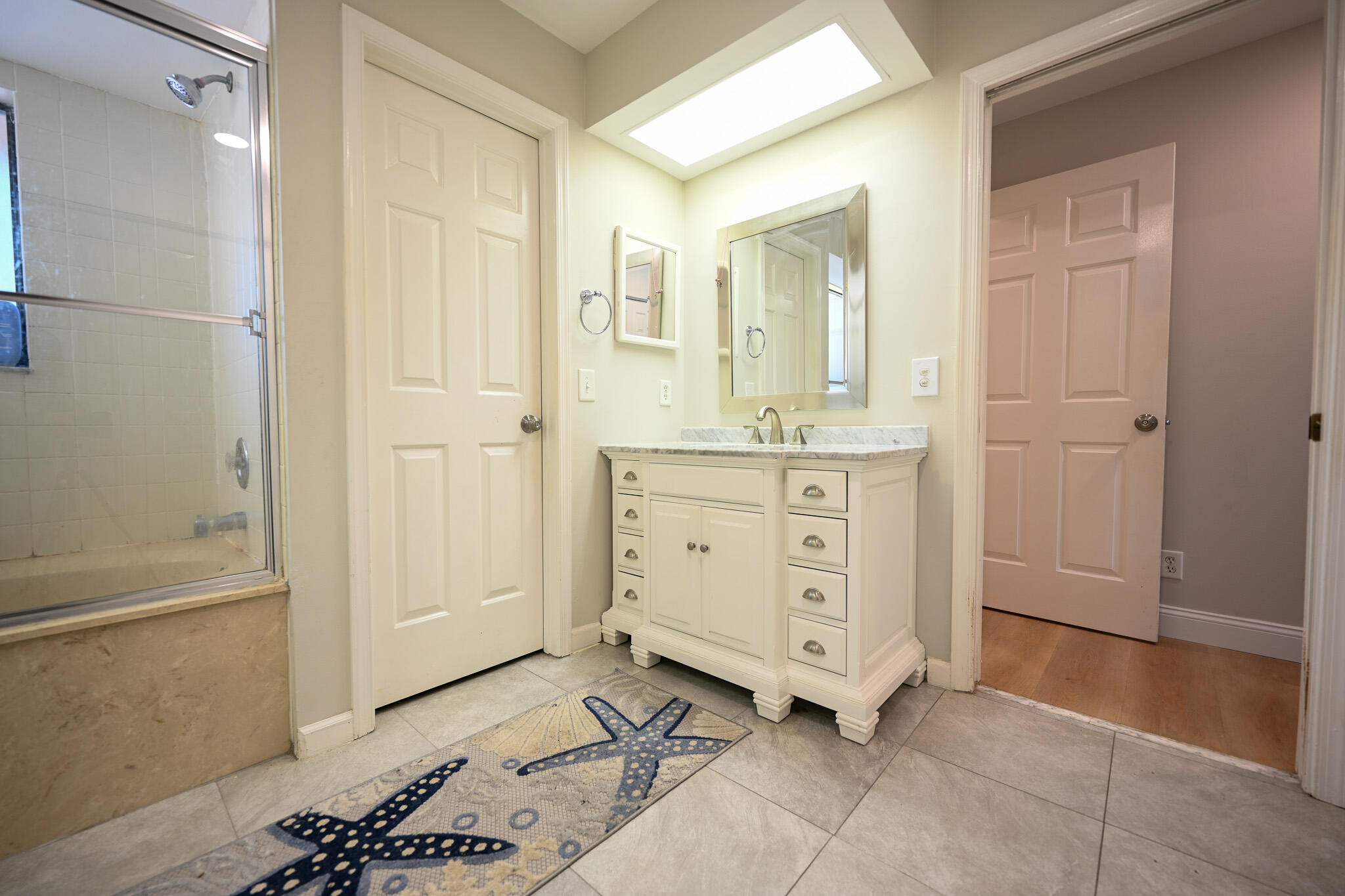 5740 Coach House Circle, Unit F Boca Raton, FL 33486 - Photo 11 of 13 Master Bath