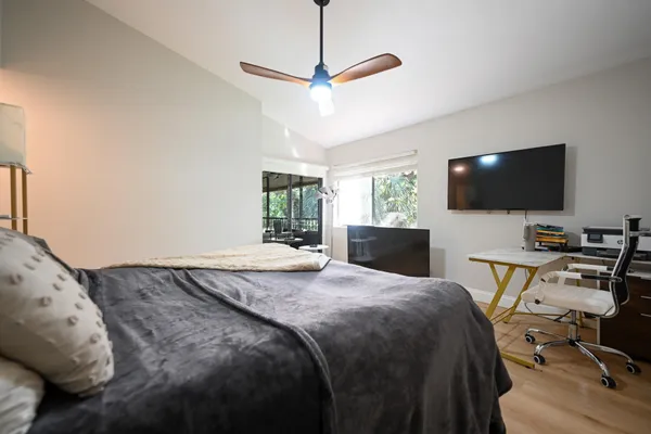 $2,850 | 5740 Coach House Circle, Unit F, Boca Raton, FL 33486