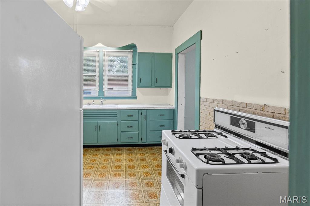 150 North Park Street Hoyleton, IL 62803 - Photo 23 of 48