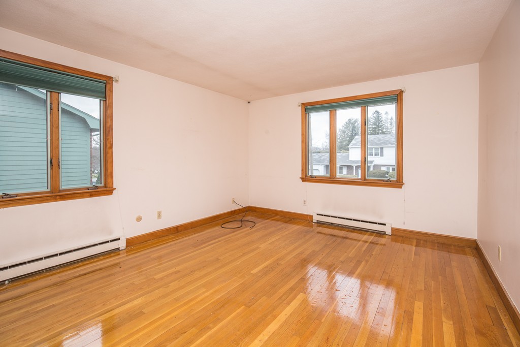26 Lawndale Road Stoneham, MA 02180 - Photo 8 of 12 Gallery Image 8