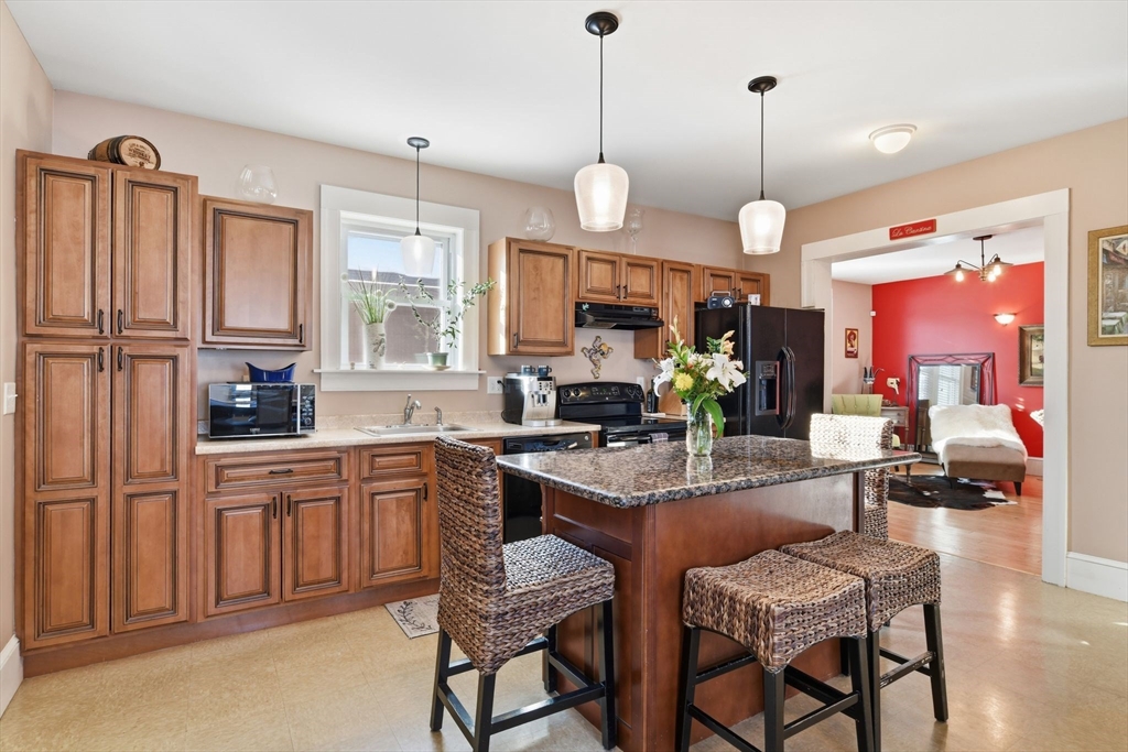 24 Billings Street Chicopee, MA 01013 - Photo 14 of 35