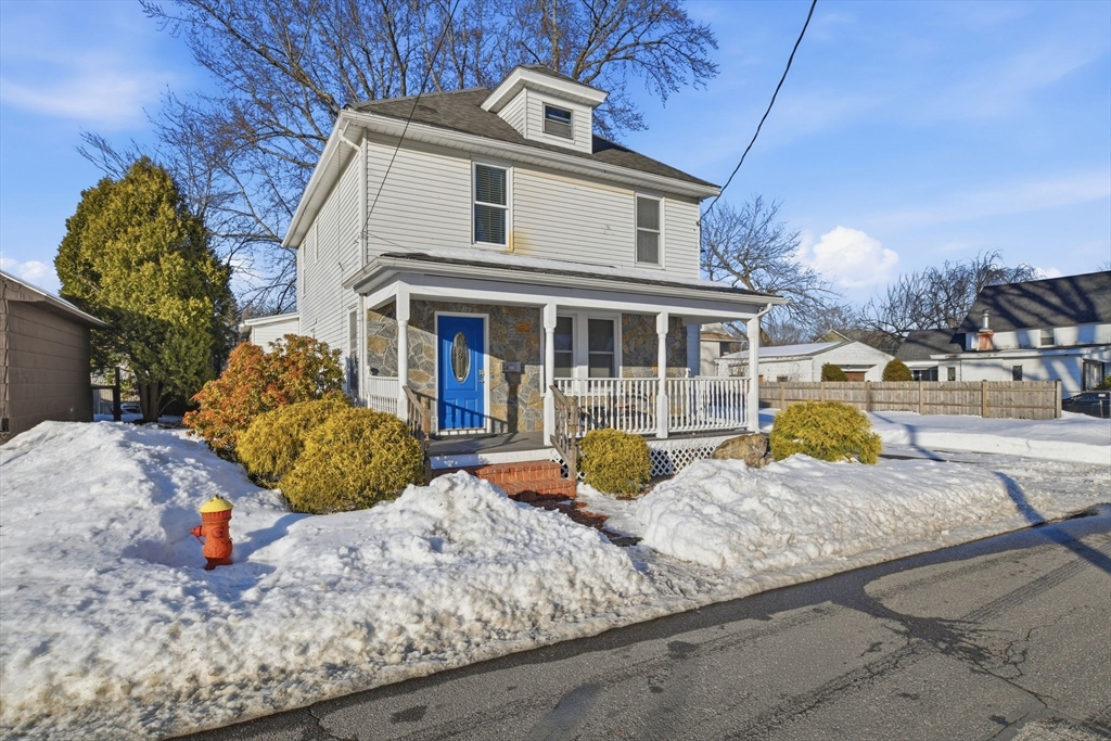 24 Billings Street Chicopee, MA 01013 - Photo 2 of 35