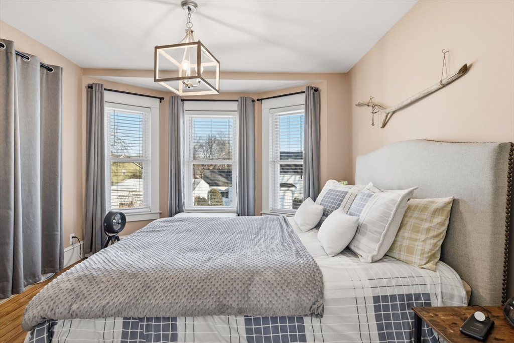 24 Billings Street Chicopee, MA 01013 - Photo 33 of 35