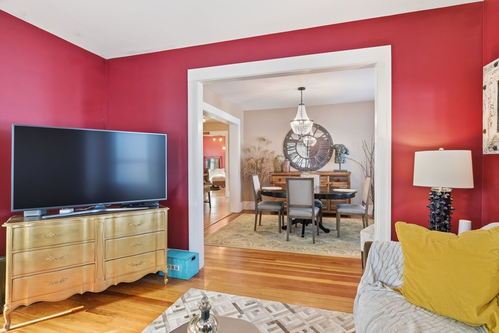 24 Billings Street Chicopee, MA 01013 - Photo 10 of 35