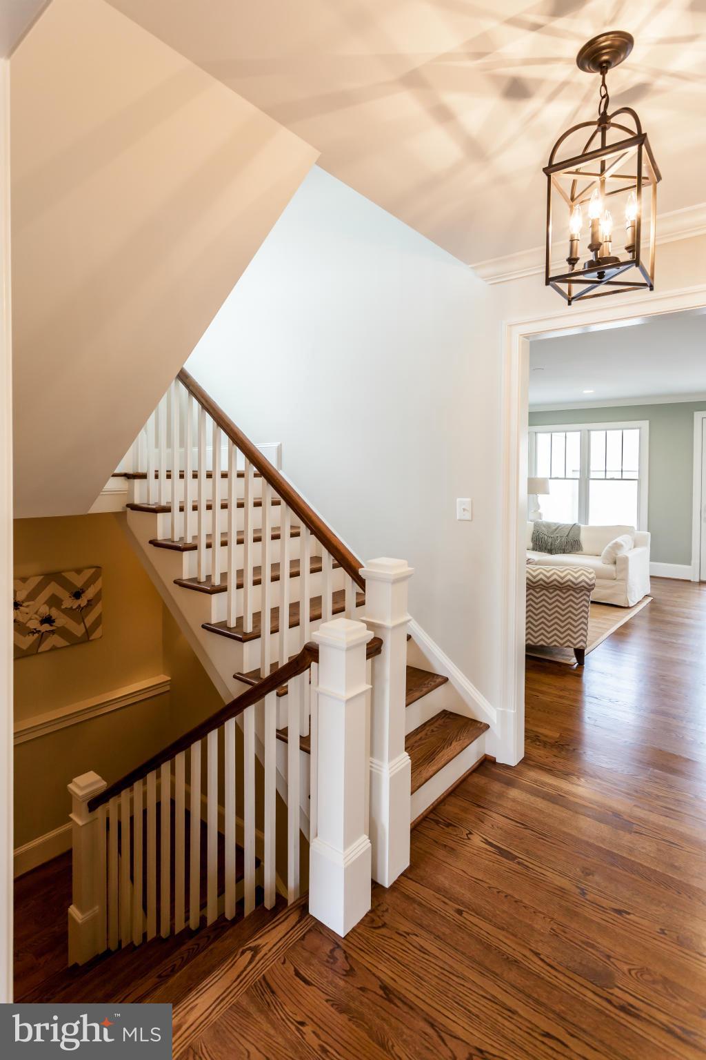4535 25th Road North Arlington, VA 22207 - Photo 6 of 26 Stairhall