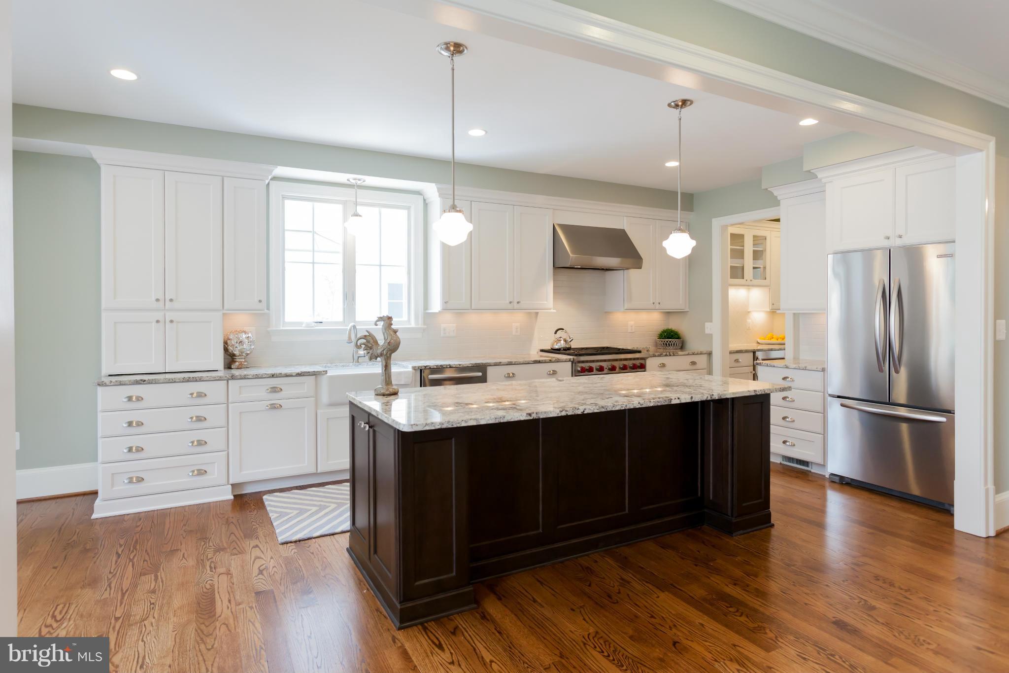 4535 25th Road North Arlington, VA 22207 - Photo 8 of 26 Kitchen