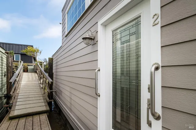 $549,000 | 2 Gate 6 1/2 Road, Sausalito, CA 94965