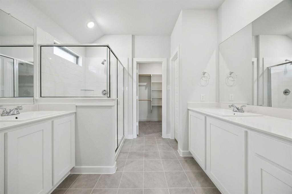 6628 Dusty Rdg Road Fort Worth, TX 76123 - Photo 16 of 27 Primary Bathroom in the Heisman home plan by Trophy Signature Homes – REPRESENTATIVE PHOTO