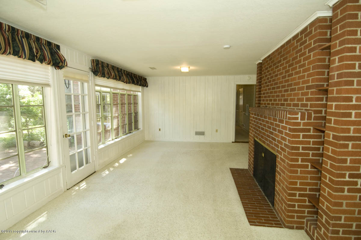 1517 South Rusk Street Amarillo, TX 79102 - Photo 9 of 30 2nd living area