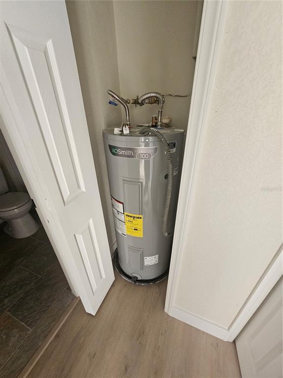 567 School Street Bronson, FL 32621 - Photo 17 of 23 a view of utility room