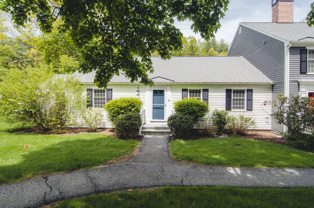 25 Jericho Road, Unit 25 Weston, MA 02493 - Photo 1 of 22