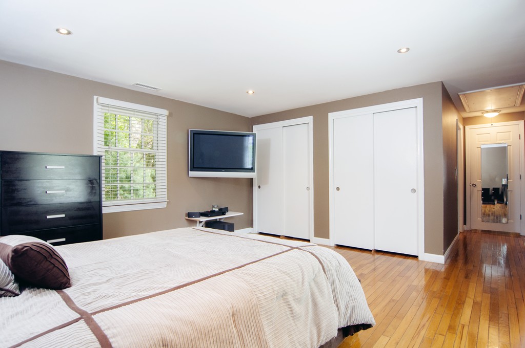 25 Jericho Road, Unit 25 Weston, MA 02493 - Photo 15 of 22
