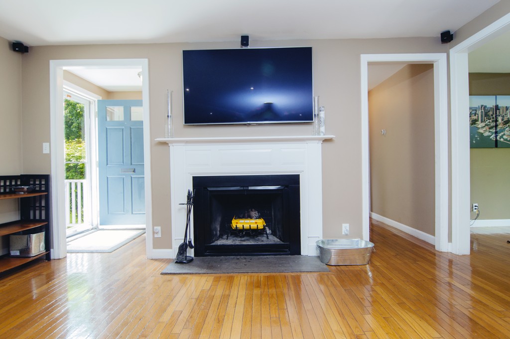 25 Jericho Road, Unit 25 Weston, MA 02493 - Photo 5 of 22