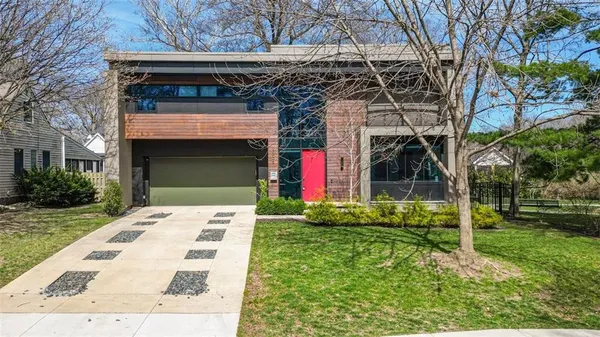 $1,790,000 | 3906 West 69th Street, Prairie Village, KS 66208