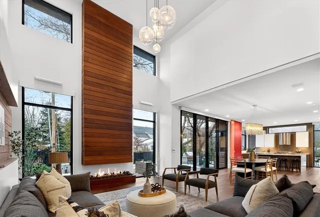 $1,970,000 | 3906 West 69th Street, Prairie Village, KS 66208