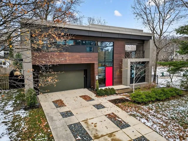 $1,970,000 | 3906 West 69th Street, Prairie Village, KS 66208