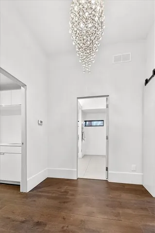 $1,970,000 | 3906 West 69th Street, Prairie Village, KS 66208