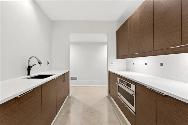 $1,970,000 | 3906 West 69th Street, Prairie Village, KS 66208