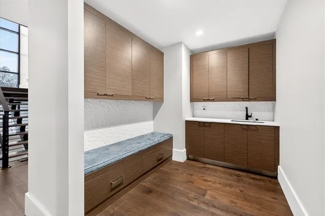 $1,970,000 | 3906 West 69th Street, Prairie Village, KS 66208