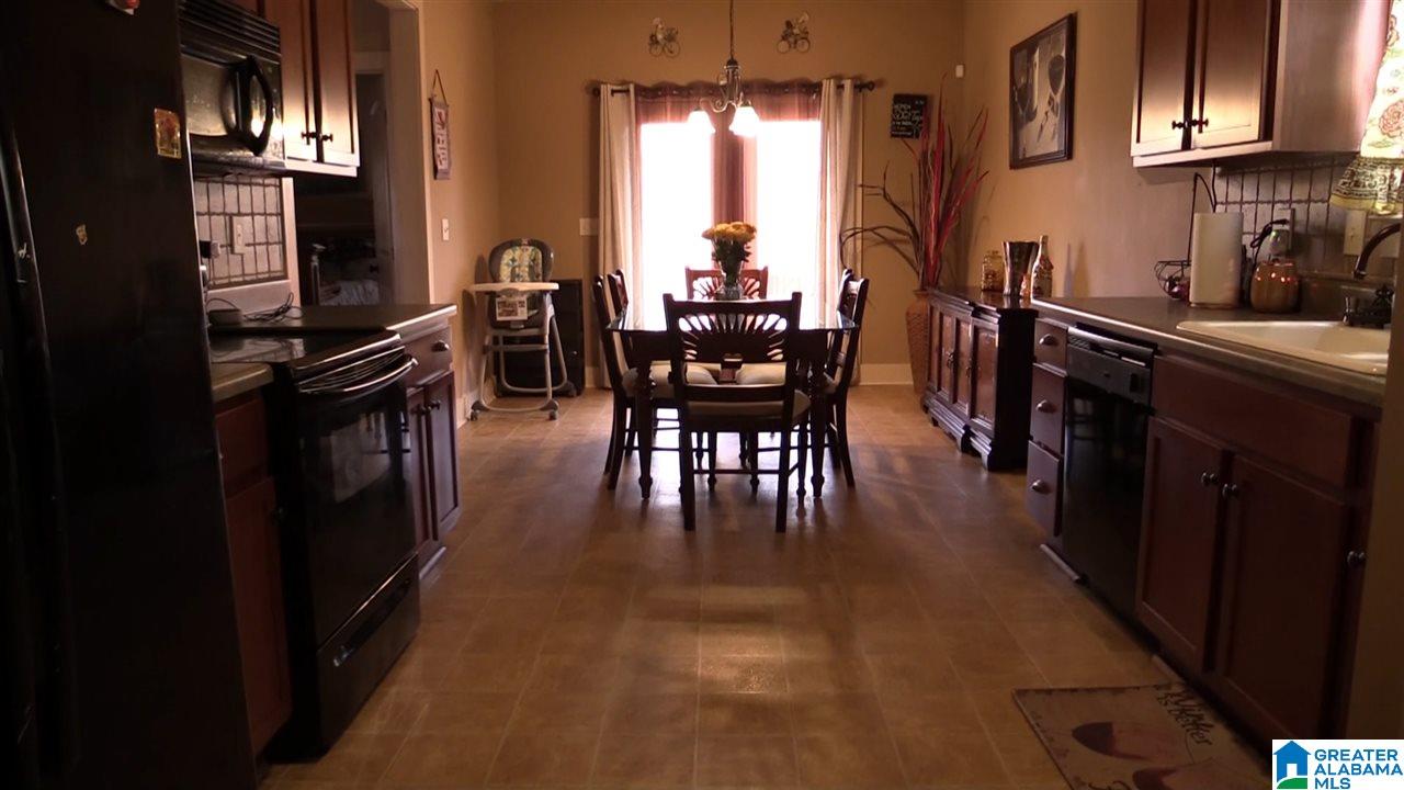 2038 Highview Way Calera, AL 35040 - Photo 2 of 4