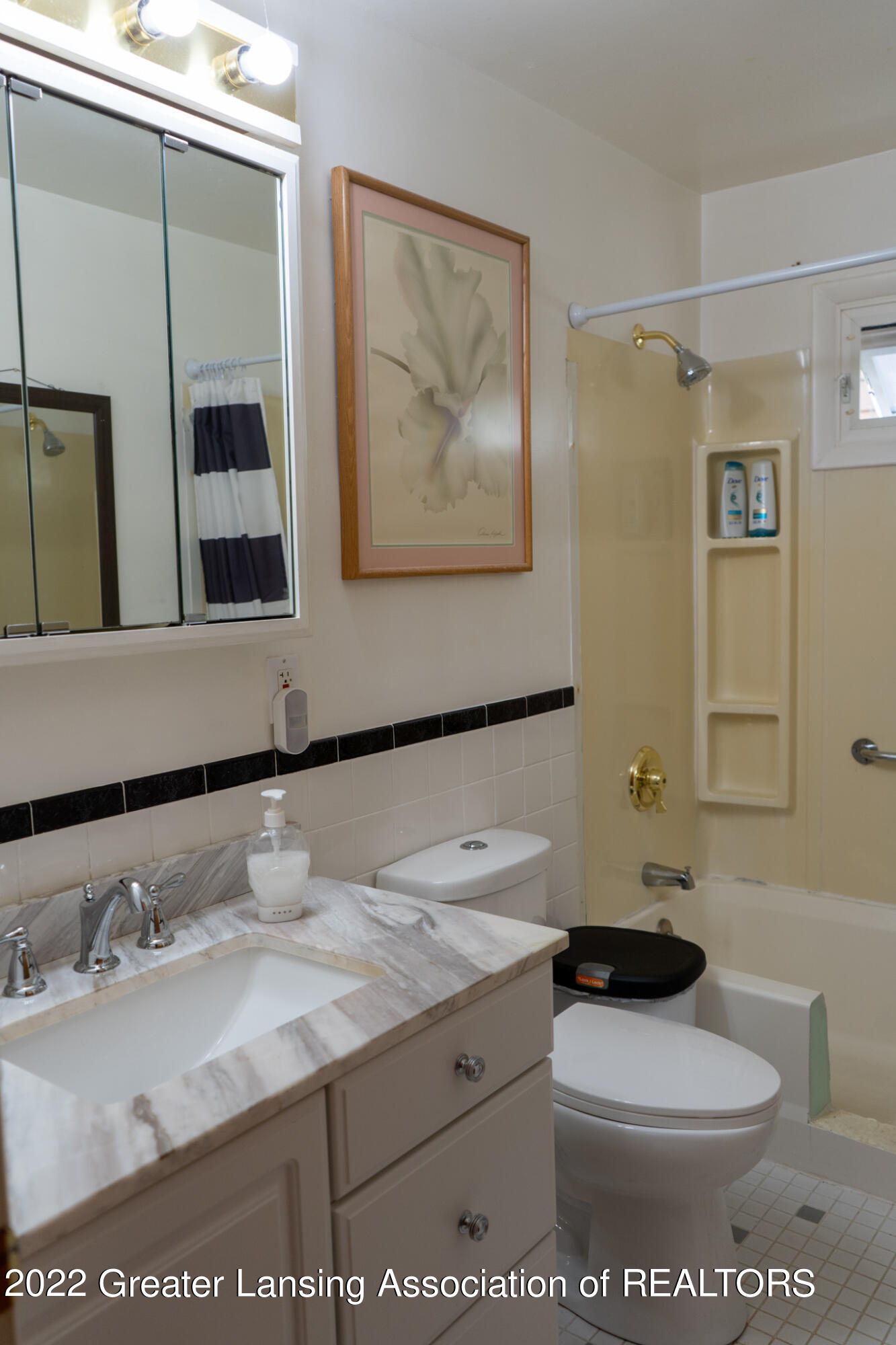 6047 Hughes Road Lansing, MI 48911 - Photo 10 of 25 DSC05619