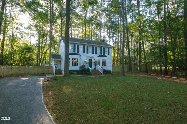 $2,900 | 10716 Marthas Way, Raleigh, NC 27615